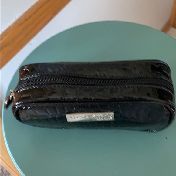 Anne Klein New York sunglasses case or makeup ๐! - Picture 2 of 4